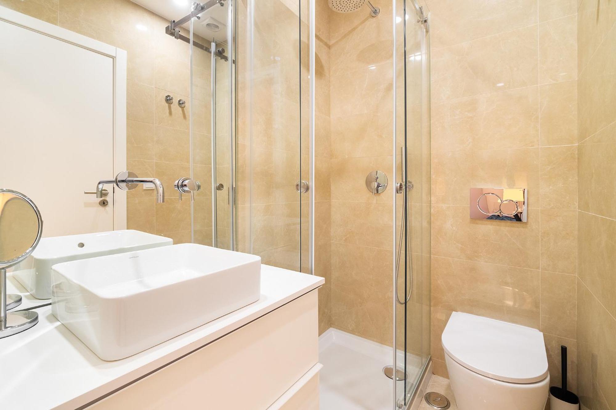 Whome Escape Exclusive Downtown Building For Rent Apartment *